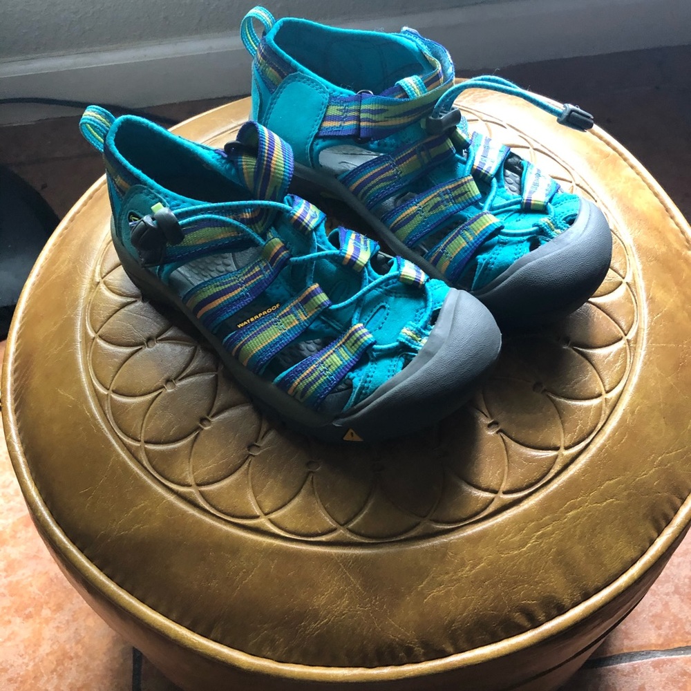 Keen hiking waterproof sandals